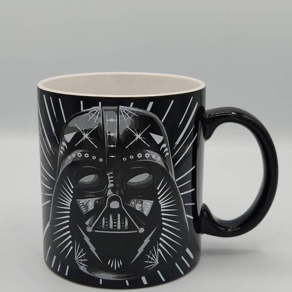 Star Wars Darth Vader black mug 20oz - Picture 1 of 4